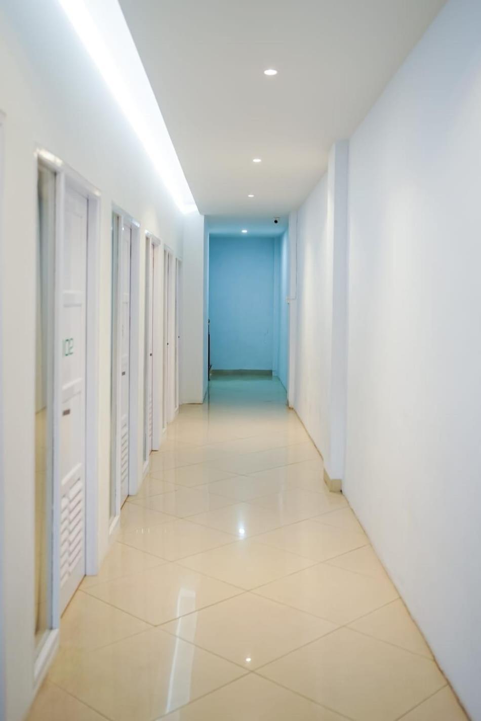 Kareem Syariah Hostel Bukittinggi Extérieur photo